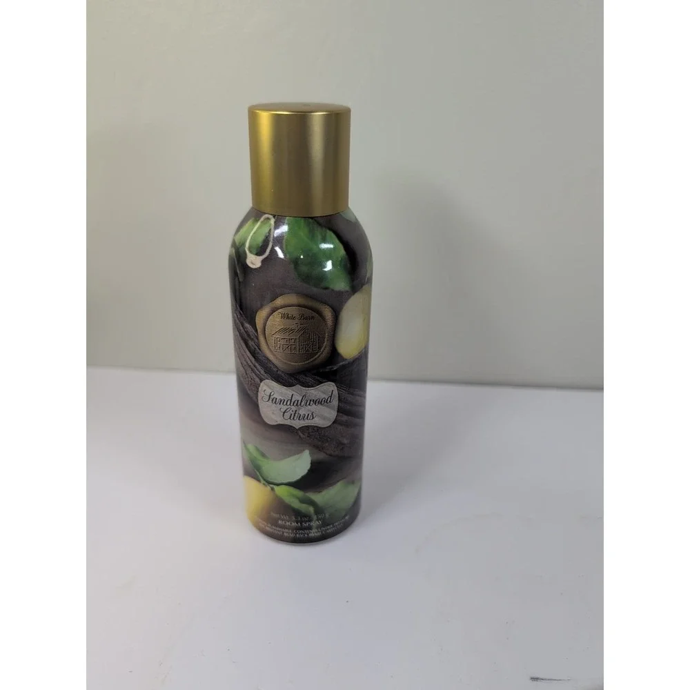 New White Barn Room Spray 5.3 oz  Sandalwood Citrus